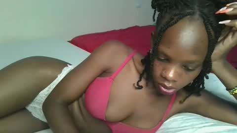 Snapshot of naughtysweetpie chatting on 25, 5, 2026 naughty online show from 25, 5, 2026