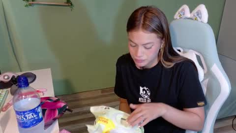 Snapshot of naugthy_muse chatting on 11, 1, 2026 sabrina online show from 11, 1, 2026