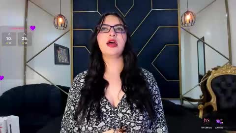 Snapshot of navannycattan chatting on 28, 11, 2025 NavannyCattan online show from 28, 11, 2025