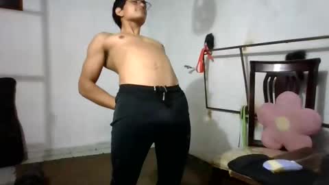 Snapshot of nay2167 chatting on 13, 12, 2025 nay2167 online show from 13, 12, 2025