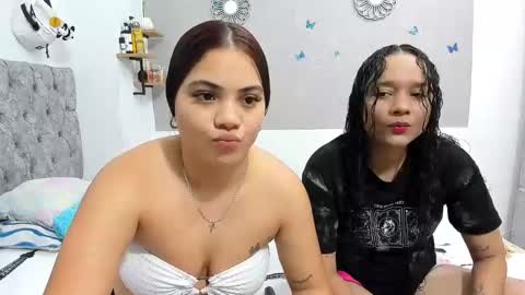 Snapshot of nay_and_aleja chatting on 10, 9, 2025 nay_and_aleja online show from 10, 9, 2025