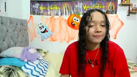 Snapshot of nay_and_aleja chatting on 24, 10, 2025 nay_and_aleja online show from 24, 10, 2025