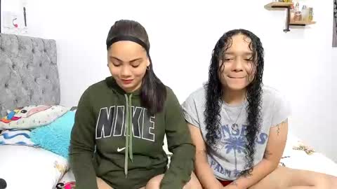 Snapshot of nay_and_aleja chatting on 7, 11, 2025 nay_and_aleja online show from 7, 11, 2025