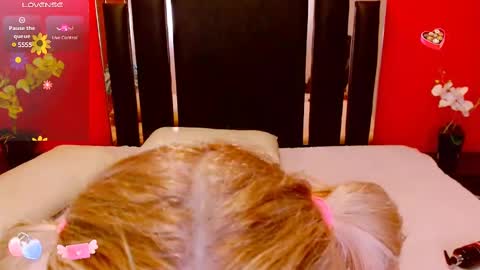 Lady Nayla online show from 25, 2, 2025