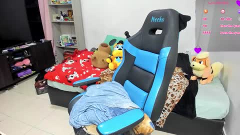 Geek Nicole    im Neeko UwU online show from 2, 11, 2025