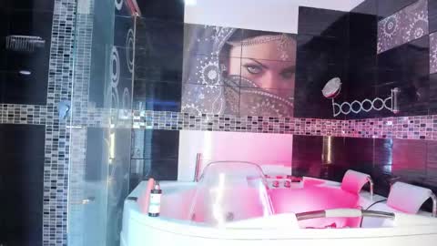 nefera_nox online show from 27, 9, 2025