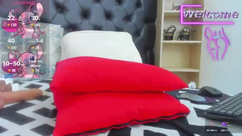 Snapshot of neferet_opal chatting on 1, 2, 2025 neferet_opal online show from 1, 2, 2025