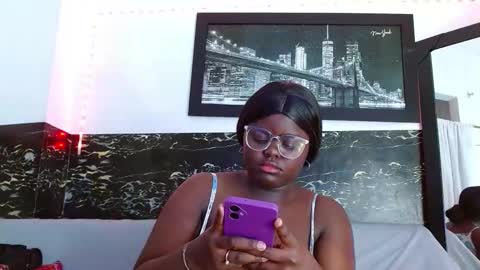 Snapshot of neighbor_ebony chatting on 26, 2, 2026 CHIKY online show from 26, 2, 2026