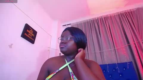 Snapshot of neighbor_ebony chatting on 7, 7, 2026 CHIKY online show from 7, 7, 2026
