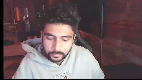 Snapshot of neilsing chatting on 16, 12, 2025 neil online show from 16, 12, 2025