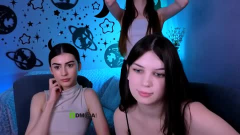 Snapshot of nekky_mouse chatting on 27, 5, 2026 Meow online show from 27, 5, 2026