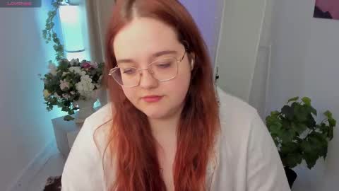 Snapshot of neko_moor chatting on 2, 10, 2025 neko_moor online show from 2, 10, 2025