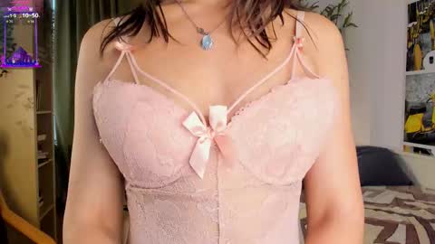 Vicky and Beatrice online show from 21, 9, 2025