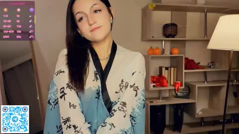 Vicky and Beatrice online show from 21, 3, 2026