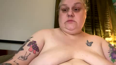 Snapshot of nellatlas chatting on 26, 4, 2026 Nellie Atlas online show from 26, 4, 2026