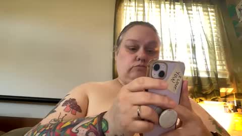 Snapshot of nellatlas chatting on 10, 5, 2026 Nellie Atlas online show from 10, 5, 2026