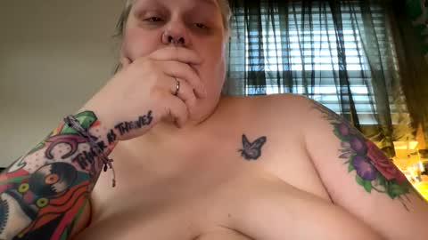 Snapshot of nellatlas chatting on 26, 5, 2026 Nellie Atlas online show from 26, 5, 2026