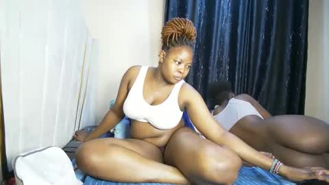 nellyeluxe online show from 4, 2, 2026