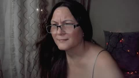 nemiia_long online show from 12, 1, 2025