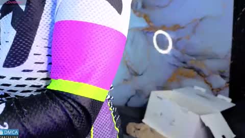 Salome Nena cupcake online show from 8, 1, 2026