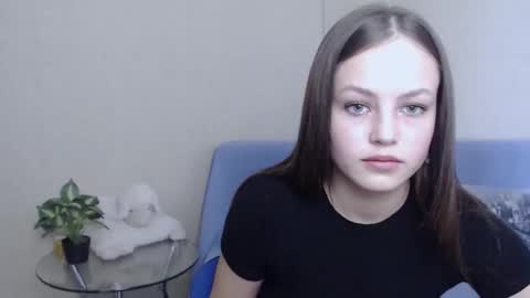 Snapshot of nensi_sweet chatting on 26, 2, 2025 nensi_sweet online show from 26, 2, 2025