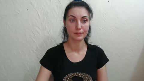 Nensy online show from 13, 12, 2024