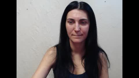 Nensy online show from 19, 2, 2025