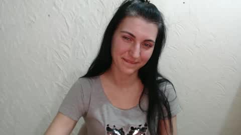 Nensy online show from 8, 3, 2025