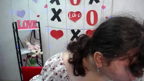 Snapshot of neonilalisova chatting on 12, 10, 2025 NeonilaLisova online show from 12, 10, 2025