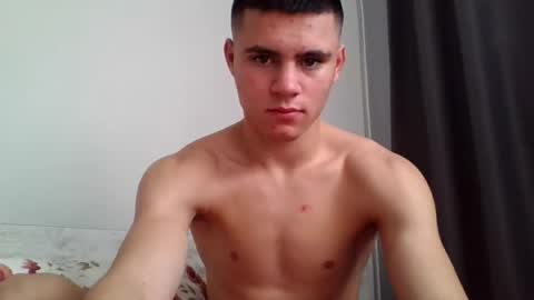 Snapshot of neoplayboy2 chatting on 19, 10, 2025 neoplayboy2 online show from 19, 10, 2025