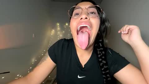 Snapshot of nerak_a chatting on 17, 12, 2025 Helena Every Friday new video for my fan club loves online show from 17, 12, 2025