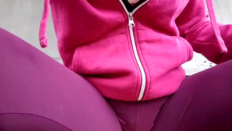 Snapshot of nerii11i chatting on 10, 7, 2026 Crystal New online show from 10, 7, 2026