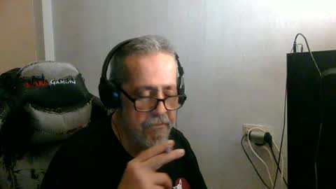 Snapshot of neron401 chatting on 10, 5, 2026 neron401 online show from 10, 5, 2026