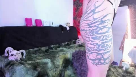 Marie    online show from 15, 5, 2026