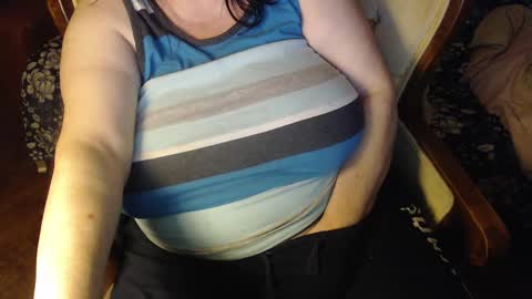 Snapshot of new_milf chatting on 27, 1, 2025 Lilly online show from 27, 1, 2025