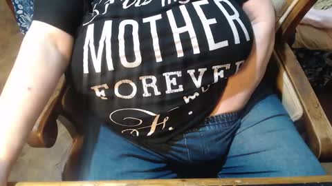 Snapshot of new_milf chatting on 28, 1, 2025 Lilly online show from 28, 1, 2025