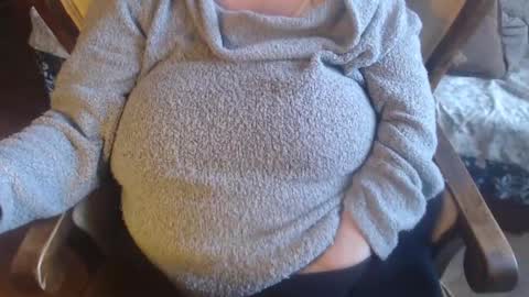 Snapshot of new_milf chatting on 9, 2, 2025 Lilly online show from 9, 2, 2025