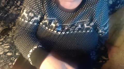 Snapshot of new_milf chatting on 10, 3, 2025 Lilly online show from 10, 3, 2025