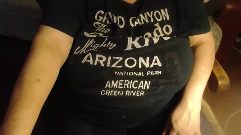 Snapshot of new_milf chatting on 11, 10, 2025 Lilly online show from 11, 10, 2025