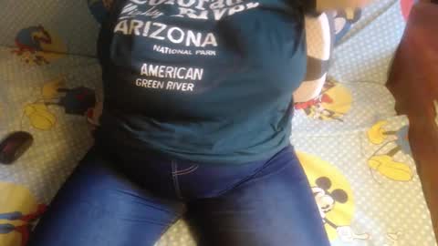 Snapshot of new_milf chatting on 26, 10, 2025 Lilly online show from 26, 10, 2025