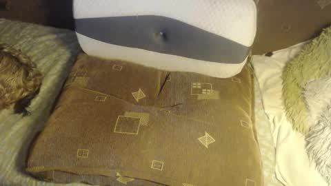 Snapshot of new_milf chatting on 2, 11, 2025 Lilly online show from 2, 11, 2025