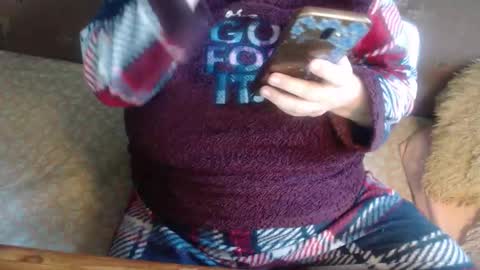 Snapshot of new_milf chatting on 4, 11, 2025 Lilly online show from 4, 11, 2025