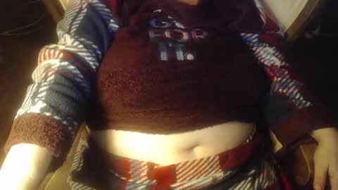 Snapshot of new_milf chatting on 7, 11, 2025 Lilly online show from 7, 11, 2025