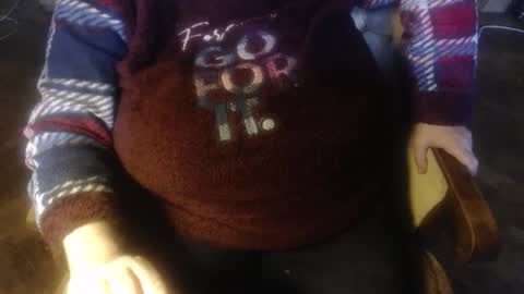 Snapshot of new_milf chatting on 13, 11, 2025 Lilly online show from 13, 11, 2025