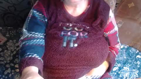 Snapshot of new_milf chatting on 14, 12, 2025 Lilly online show from 14, 12, 2025