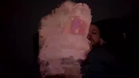 Snapshot of newboi92 chatting on 17, 12, 2025 newboi92 online show from 17, 12, 2025