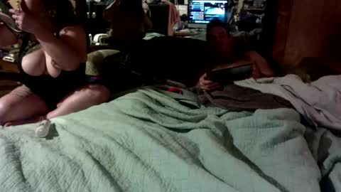 Snapshot of newby101 chatting on 15, 10, 2025 Meow Meow online show from 15, 10, 2025