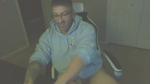 Snapshot of newevo chatting on 3, 2, 2026 newevo online show from 3, 2, 2026