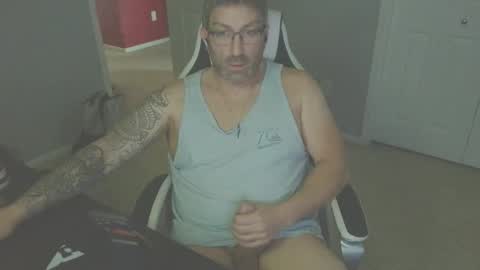 Snapshot of newevo chatting on 29, 3, 2026 newevo online show from 29, 3, 2026