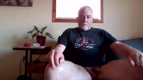 newhallboxer online show from 19, 3, 2026